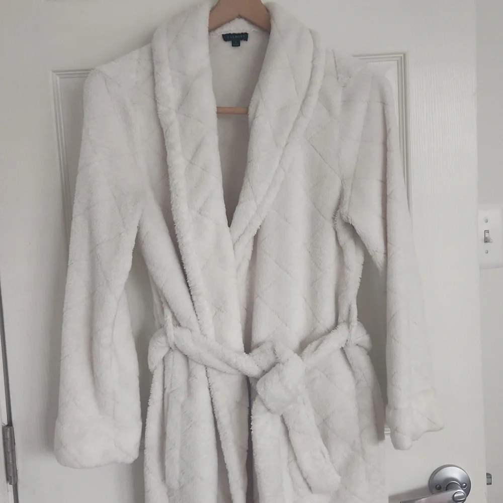 Talbots White Robe - Picture 4 of 4